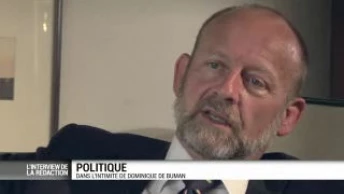 Dominique de Buman reçoit La Télé à la maison