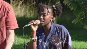 Redistribution de joie par Awori &amp; Twani