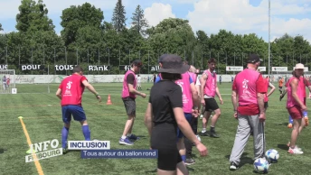 Tous autour du ballon rond