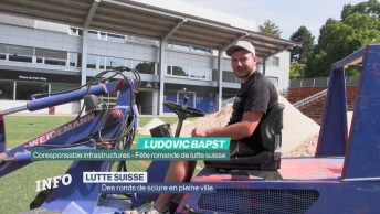 Des ronds de sciure en pleine ville