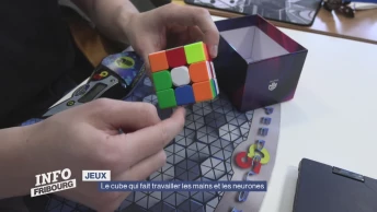 Le cube qui fait travailler les mains et les neurones