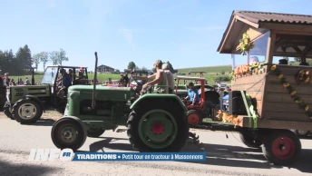 Petit tour en tracteur à Massonnens