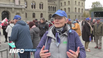 Les retraités devant le Parlement pour un moratoire