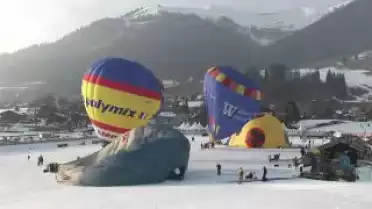 C&#039;est arrivé près de chez vous - Festival de ballons - Château d&#039;Oex