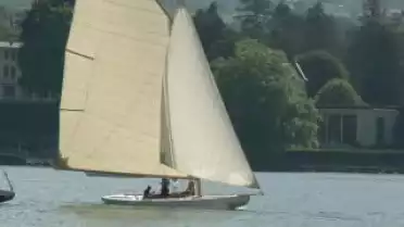 C&#039;est arrivé près de chez vous - Régate des vieux bateaux, La Tour de Peilz