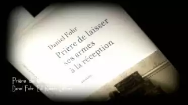 Marque Page - Prière de laisser ses armes à la réception