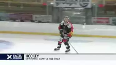 Hockey: ça bouge au LHC et à Gottéron