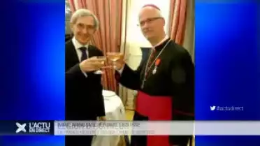 La France distingue l&#039;évêque Charles Morerod