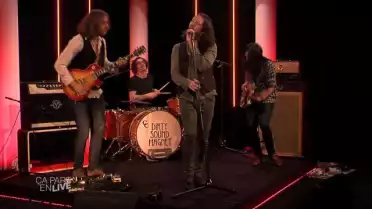 Dirty Sound Magnet part en live !