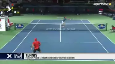 Federer passe le premier tour du tournoi de Dubaï