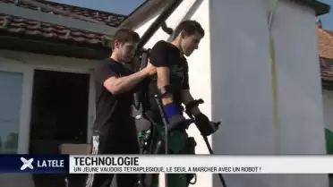 Benoît, tétraplégique, est le seul à marcher avec un robot