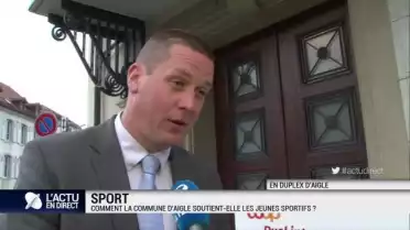 De quelle manière Aigle soutient-elle les jeunes sportifs ?
