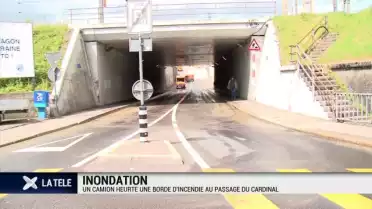 Un camion cause une inondation à Fribourg