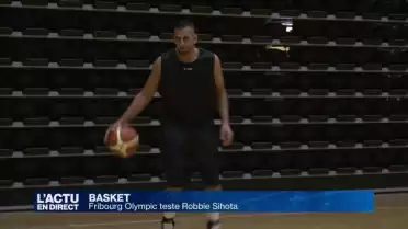 Fribourg Olympic teste Robbie Sihota