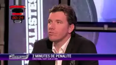 2 minutes de pénalité : Cristobal Huet sur le grill