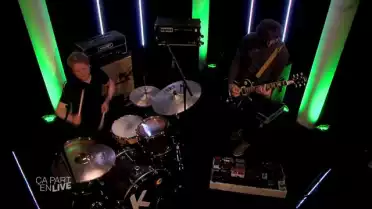 Closet Disco Queen part en live !