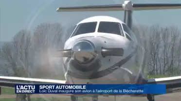 Loïc Duval inaugure son avion à la Blécherette