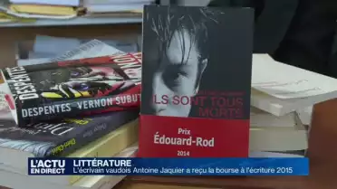 Antoine Jaquier reçoit la bourse à l'écriture 2015