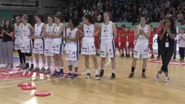 Riva crée la sensation face à Elfic en finale de coupe