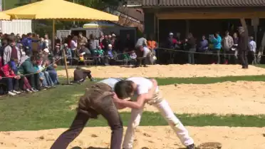 Fête fribougeoise de lutte au Mouret
