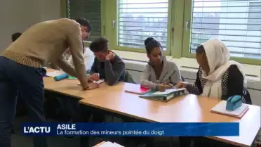 La formation des migrants mineurs fait débat