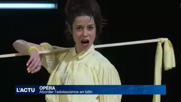 Opéra Louise traite l&#039;adolescence