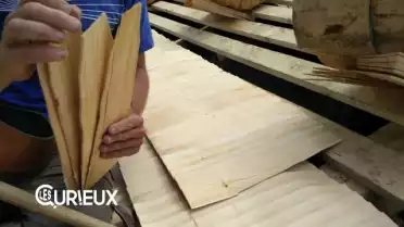 Un tavillonneur sachant tavillonner
