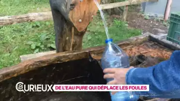 De l&#039;eau de source qui déplace les foules