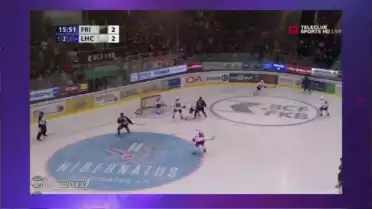 Le LHC s&#039;impose sur la patinoire de Fribourg
