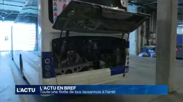 Les 17 autobus Neoplan des TL à l&#039;arrêt jusqu&#039;à nouvel avis