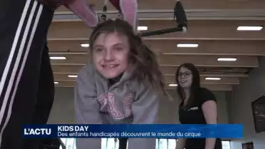 Des enfants handicapés découvrent le monde du cirque