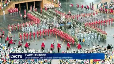 Le corps des Cent-Suisses s&#039;ouvre aux femmes