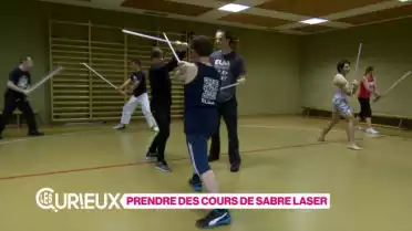 Prendre des cours de sabre laser