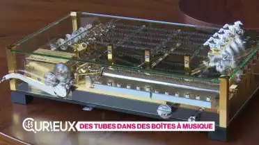 Des tubes dans des boîtes à musique