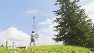 Jessica part à la recherche de l'antenne de la Barillette