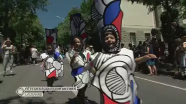 Extraits du cortgège la fête des écoles enfantines