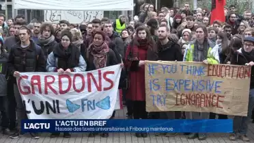 Hausse des taxes universitaires à Fribourg maintenue