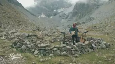 &quot;Raise Your Love&quot; de LyOsun