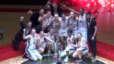 SBL Cup, finale féminine Elfic-Troistorrents, fin du match