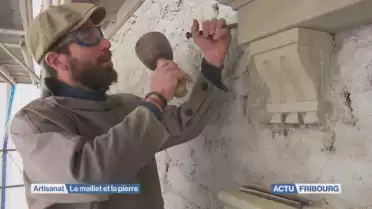 Le maillet et la pierre