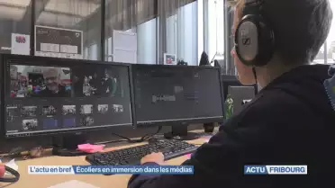 Écoliers en immersion dans les médias