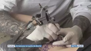 Tatoueur en quête de liberté 