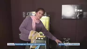 Hommage aux femmes par Jean-Théo Aeby