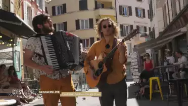 Les fils du facteur jouent dans les rues veveysannes