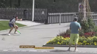 Cap ou pas cap ? Bataille de pistolets à eau (2/4)