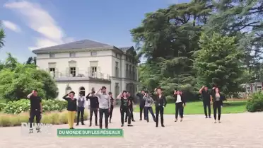 Du monde sur les réseaux sociaux