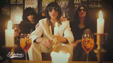 Mr. Bombastic de Dear Misses