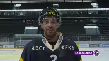 Benjamin Chavaillaz tente le challenge des Puckalistes 1/2