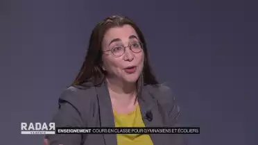 Cours en classe pour gymnasiens et écoliers