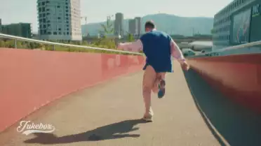 Chleiderchäschtli de Nemo &amp; KT Gorique